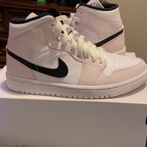 Barely rose Jordan 1 mids